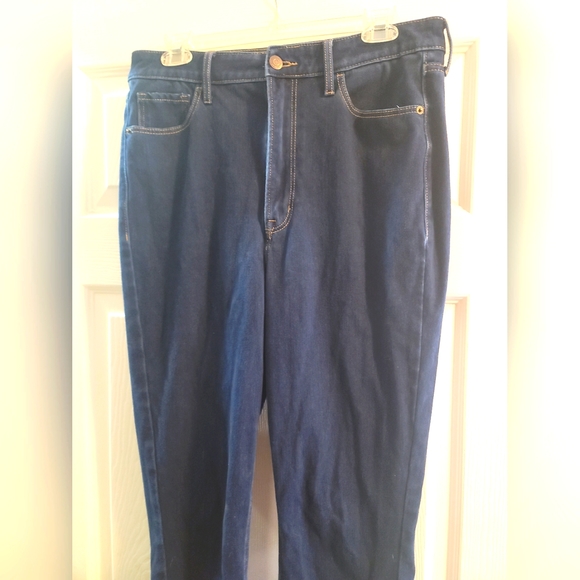 Old Navy Denim - Old Navy Size 12 Higher High Rise Rockstar Super Skinny. Blue Jeans denim